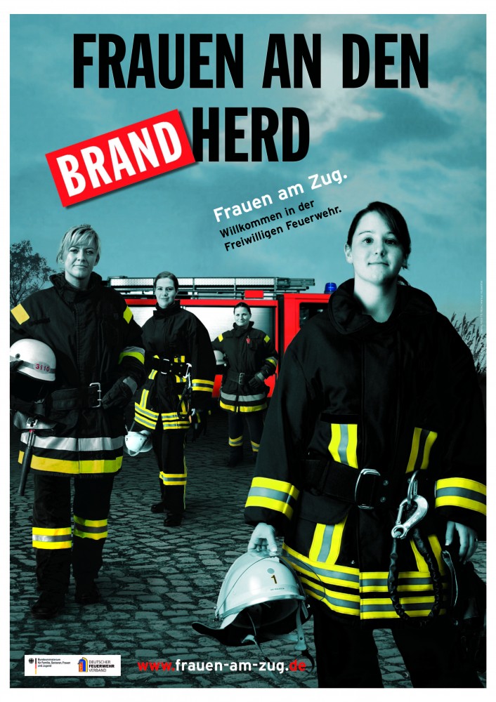 Campageposter voor vrouwen in de brandweer.