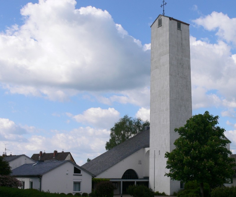 Kerk botst met staat over kerkasiel