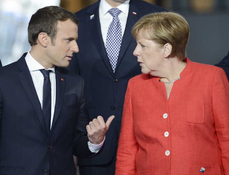 Overzicht: Merkels zuinige reacties op EU-plan Macron