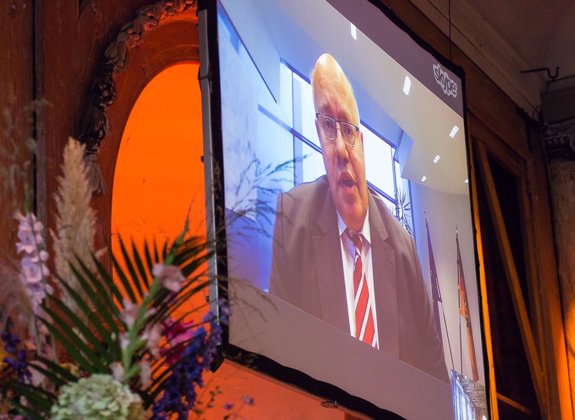 Peter Altmaier via skype-verbinding 