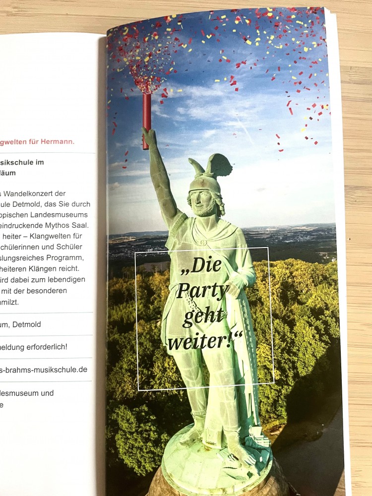 Programmaboekje van 150 jaar Hermannsdenkmal. Foto: Lynn Stroo