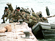 Duitse mariniers tijdens een oefening. Afb: Bundeswehr