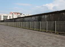 Duitsland herdenkt de bouw van de Berlijnse Muur