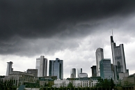De Landesbanken verkeren in zwaar weer. Zo ook het financiële centrum van Duitsland, Frankfurt am Main. Afb: DPA/Picture Alliance
