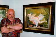 Konrad Kujau voor een door hem vervalst schilderij. Afbeelding: www.wikipdia.org