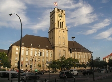 Rathaus Schöneberg in Berlijn. Afb.: wikipedia / Axel Mauruszat /cc