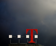 Donkere wolken pakken zich samen boven de Deutsche Telekom. Afb.: dpa/picture-alliance