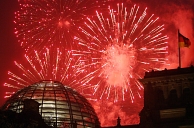 Berlijn plant een groot feest bij de Brandenburger Tor en de Rijksdag. Afb: dpa/Picture Alliance