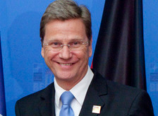 Westerwelle haalt banden aan in Den Haag